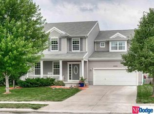 18930 Hansen St, Omaha, NE 68130