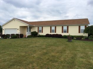 5764 Lake Dr, Heath, OH 43056