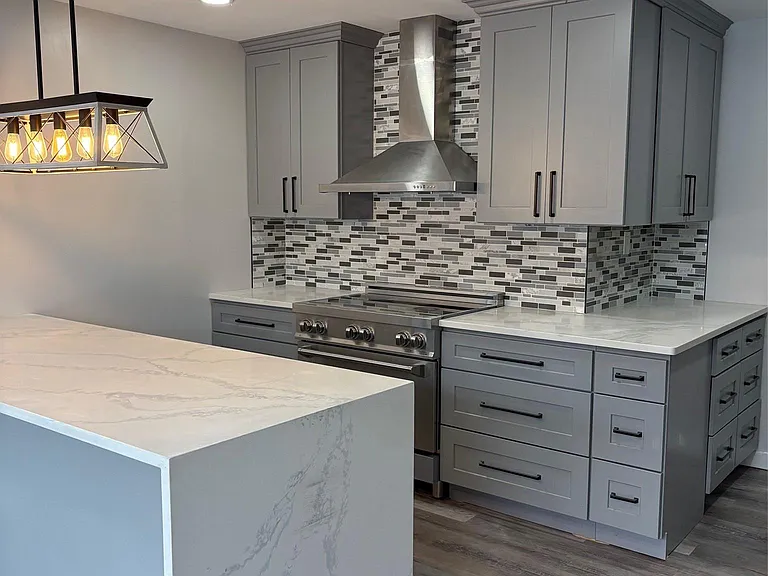 405 Interstate Highway U Willets Rd — Photo 3