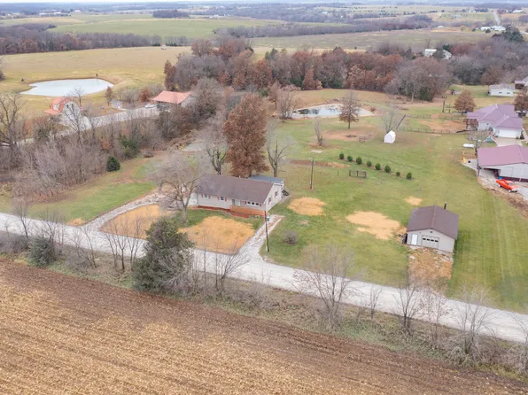 2467 County Road 1360, Cairo, MO 65239