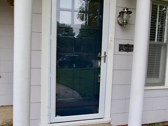 3rd image of 4633 Harley Ave