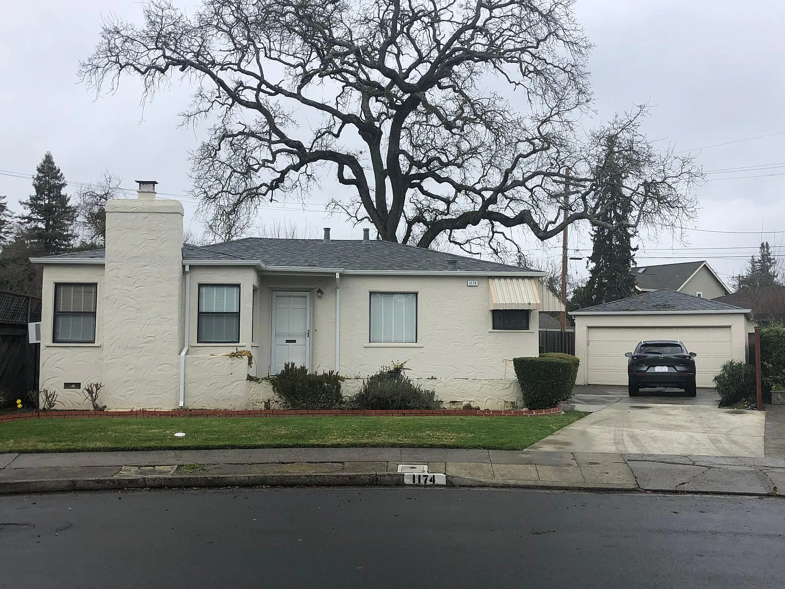 2 bed, 948 sqft, $3,350 — Photo 1
