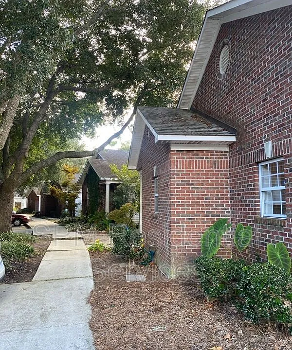 4210 Lake Ave #103