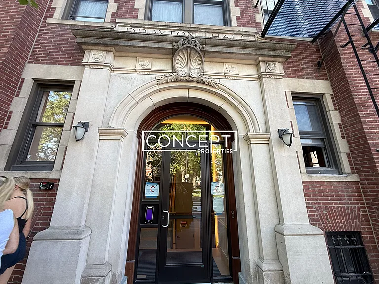 John F Kennedy St — Photo 13
