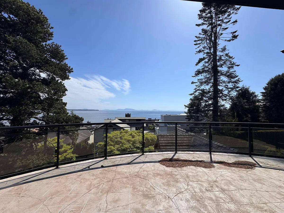 Building Photo - 13136 Marine Dr