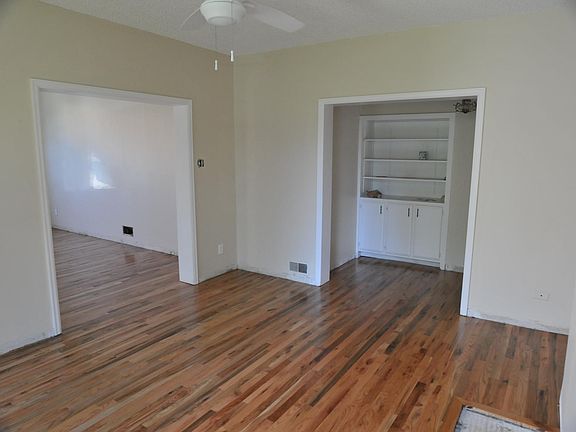 3rd image of 1630 N Emerson St APT 1