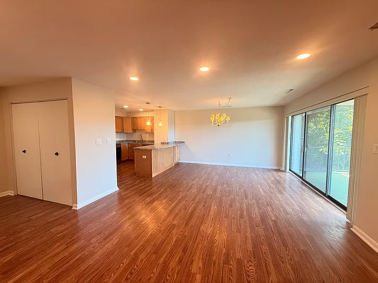 1006 Paradise Rd #3R — Photo 11