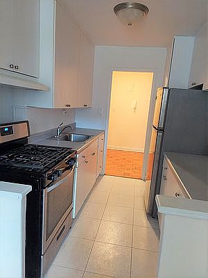 4th image of 9801 67th Ave APT 4S