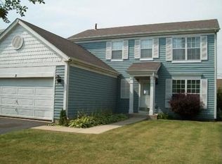 2 Foxglove Ct, Bolingbrook, IL 60440