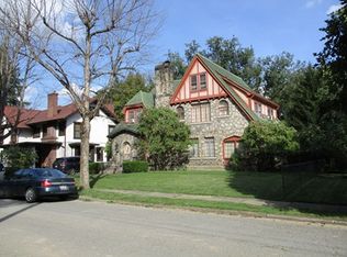 12 Hawthorne Ct, Wheeling, WV