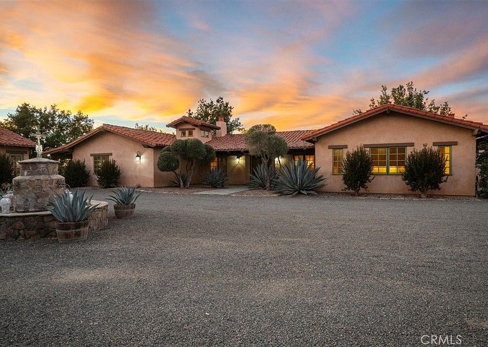 1st image of 30718 Mesa Crest Rd