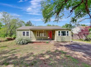 3001 S Volutsia Ave, Wichita, KS 67216