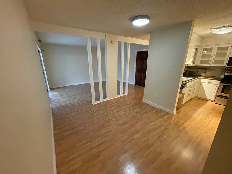 6910 Hart Ln #311 — Photo 4
