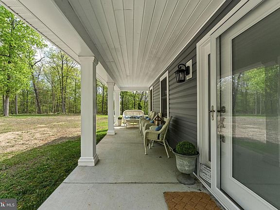 3rd image of 9396 Donnybrook Dr