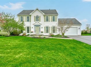 197 Millford Xing, Penfield, NY 14526