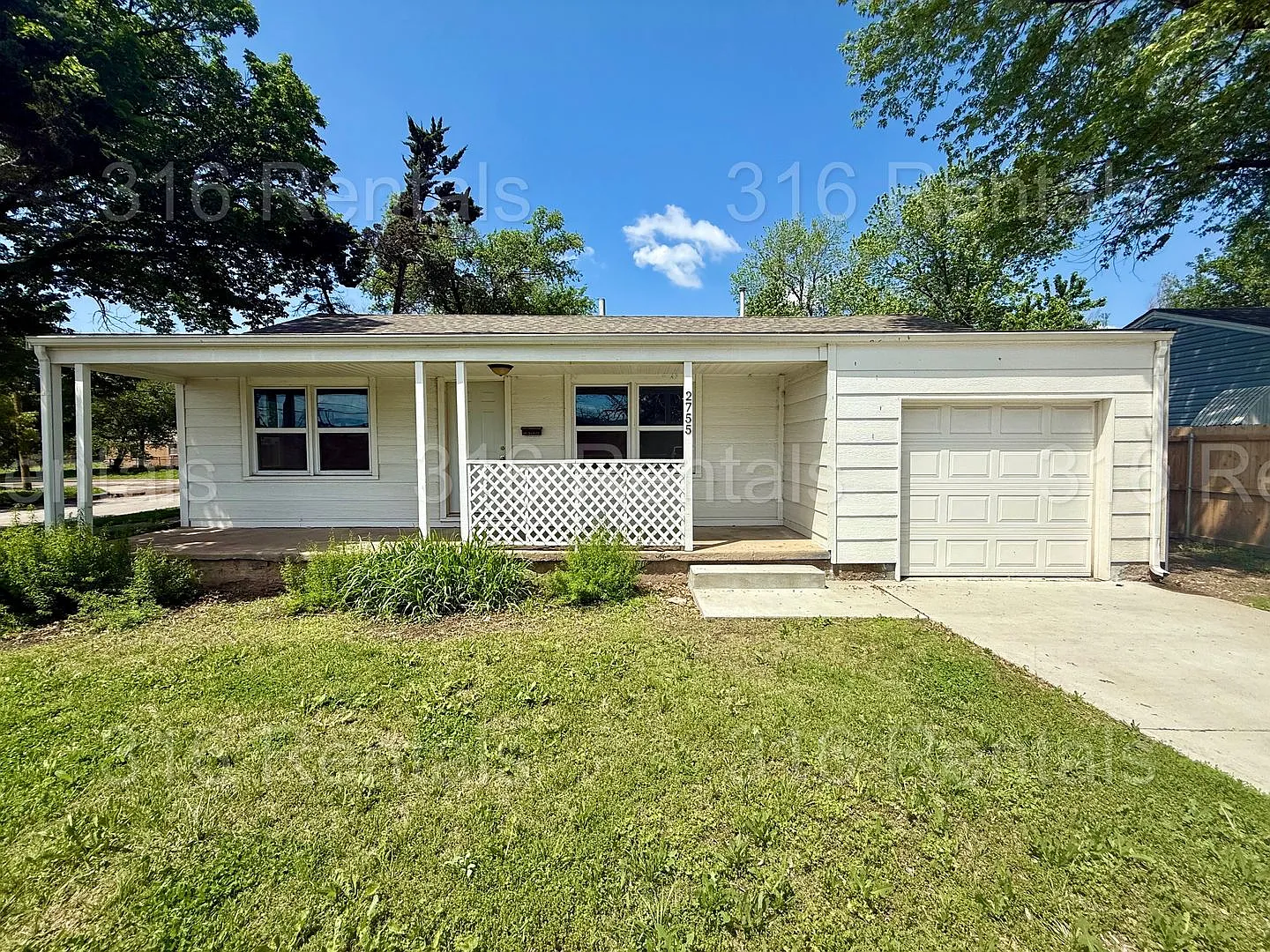 $1100 - 2 bed 1 bath - Single Family Home — Photo 1