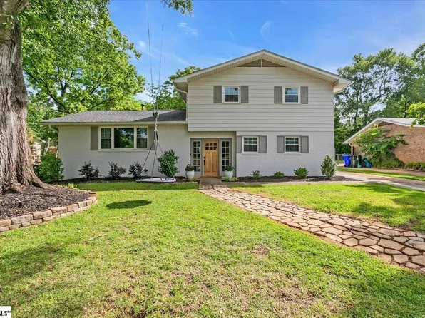 7 Richwood Dr, Greenville, SC 29607