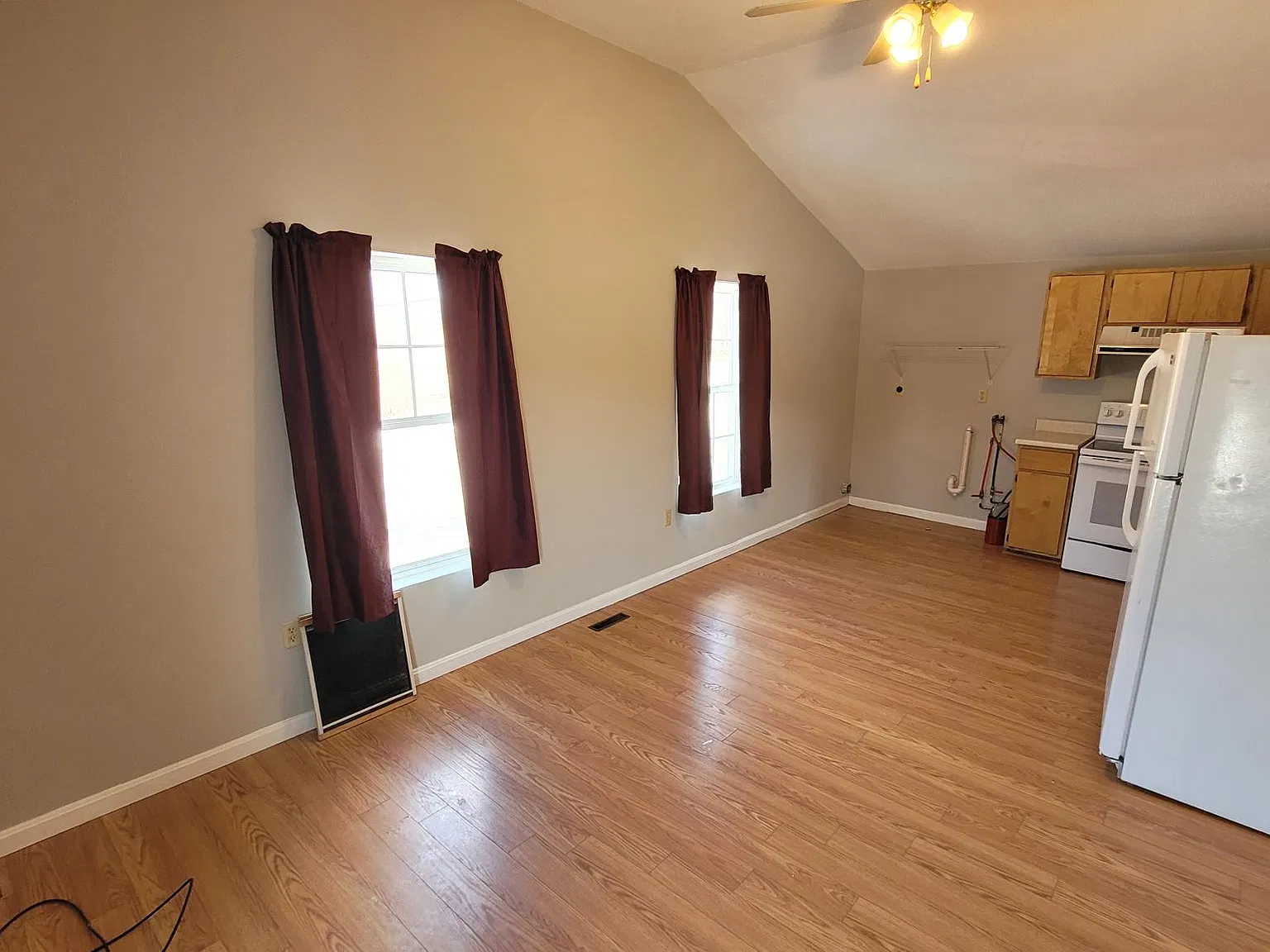 1 bed, 900 sqft, $1,395 — Photo 4