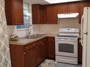 15588 59th St N APT B, Clearwater, FL 33760