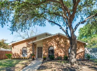 945 Middle Cove Dr, Plano, TX 75023