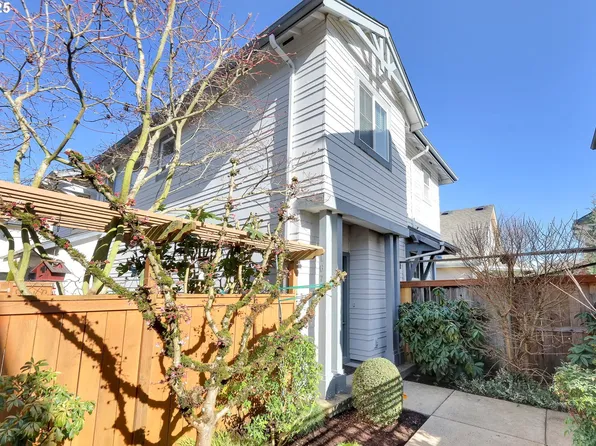 1671 Riley Ln, Eugene, OR 97402
