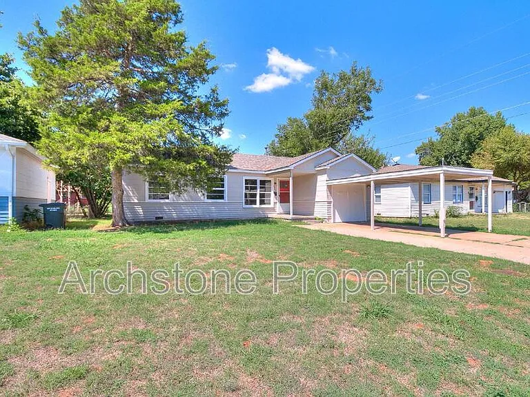 2305 Mustang St — Photo 16