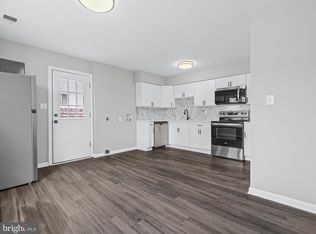 1095 Woodlawn Ave, Pasadena, MD 21122