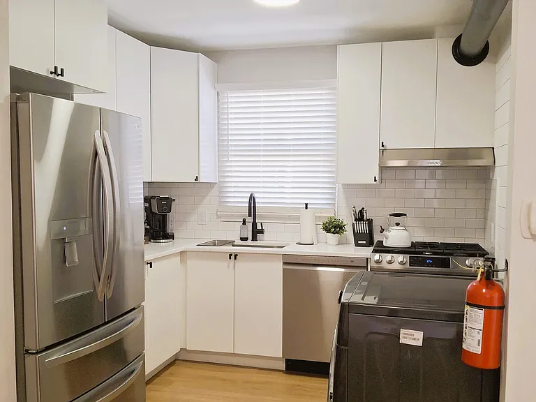 3 Locust Ln #2 — Photo 7