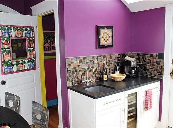 4th image of 308 E Atlantic Blvd