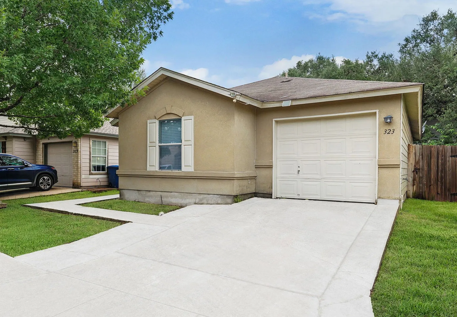 2 bed, 2.0 bath, 1060 sqft, $1,450 — Photo 2
