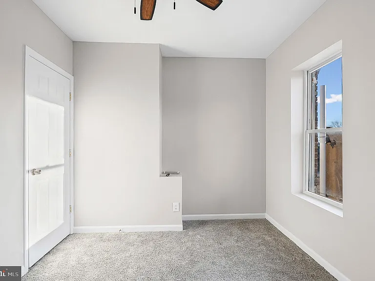 2532 Druid Hill Ave — Photo 18