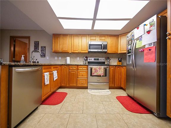 5th image of 5823 Yarborough Ln
