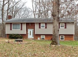 1050 23rd St NE, Hickory, NC 28601