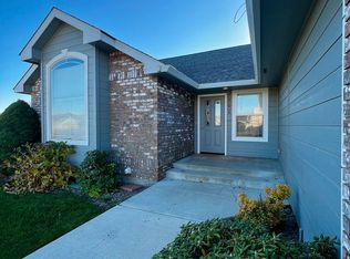 8800 Midvale Rd, Yakima, WA 98908