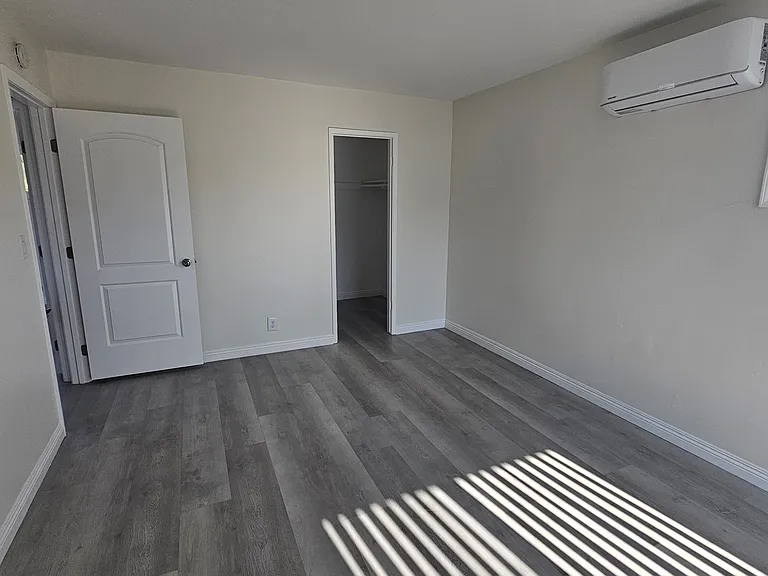 652 Center St #C — Photo 31