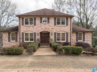 801 Rockbridge Rd, Vestavia Hills, AL 35216