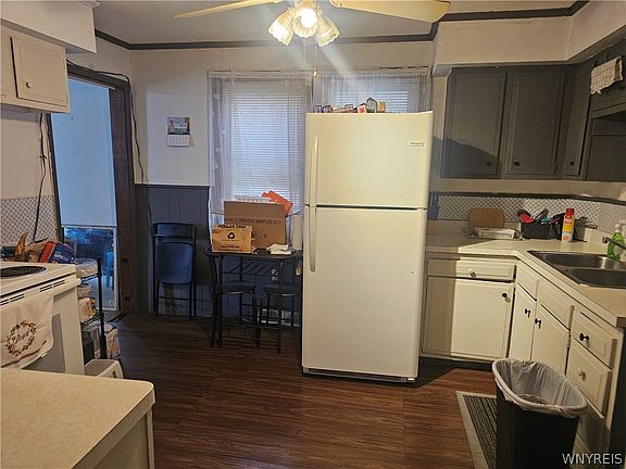 3rd image of 631 35th St
