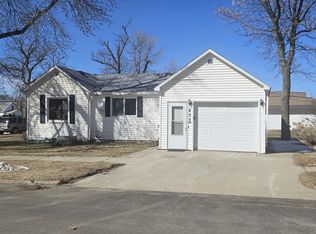 803 E 3rd St, Webster, SD 57274