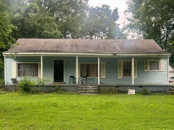 1200 Pera Dr, Memphis, TN 38127