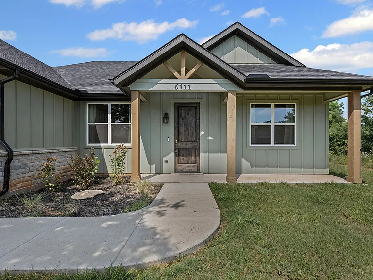 6111 Collins Ct — Photo 37