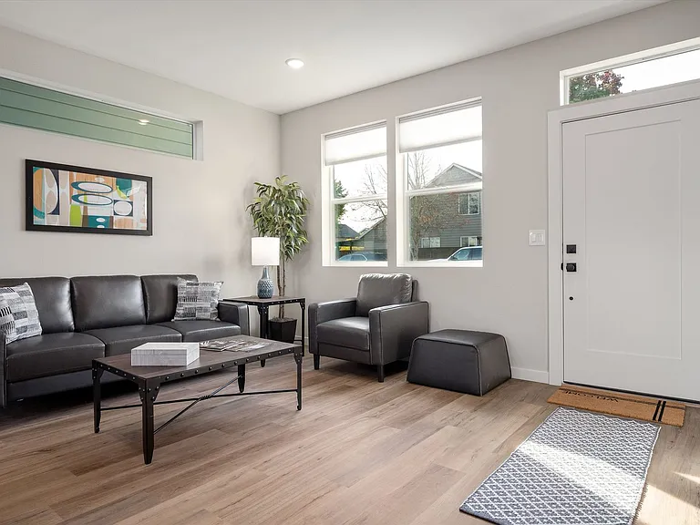 Brand New Newberg Homes- Up to 1 Month Free! — Photo 45