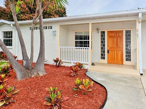 2nd image of 2727 Safe Harbor Dr