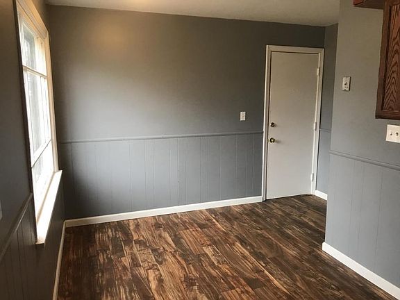 4th image of 12200 Shady Oak Blvd