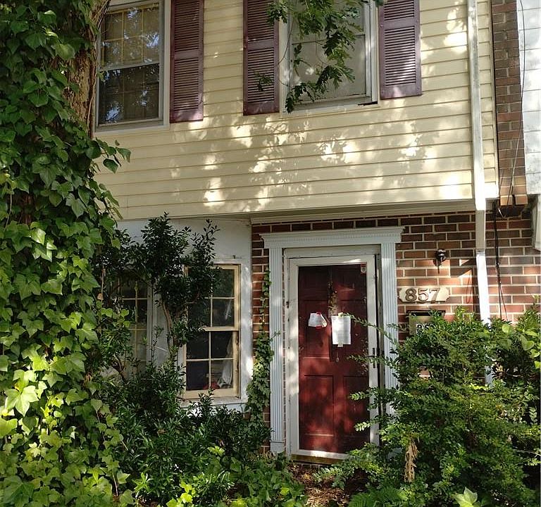 1st image of 857 Windom Pl