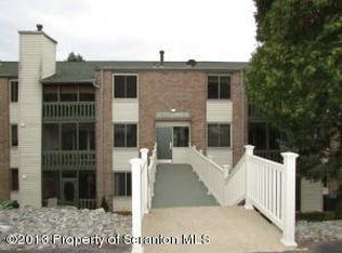 1306 Summit Pointe, Scranton, PA 18508