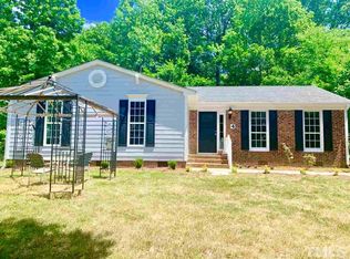 4 Hedgerow Pl, Durham, NC 27704