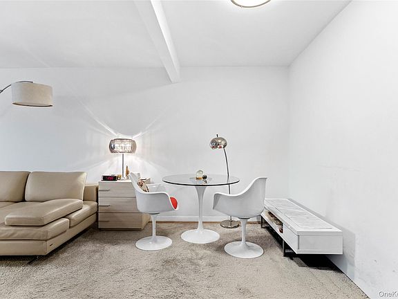3rd image of 2830 Briggs Avenue #4C