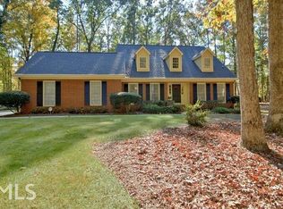 110 Reston Ct, Fayetteville, GA 30214