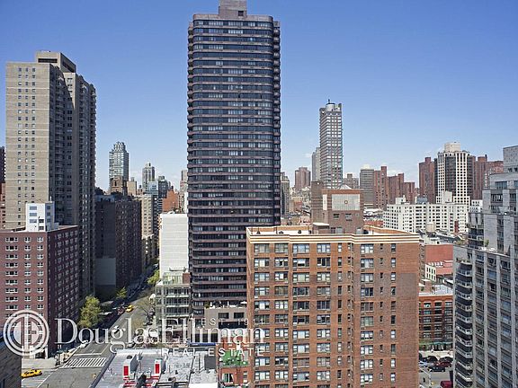 4th image of 525 E 86th St APT 21B