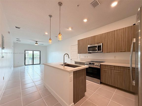 2nd image of 4640 SW 84th Ave #32